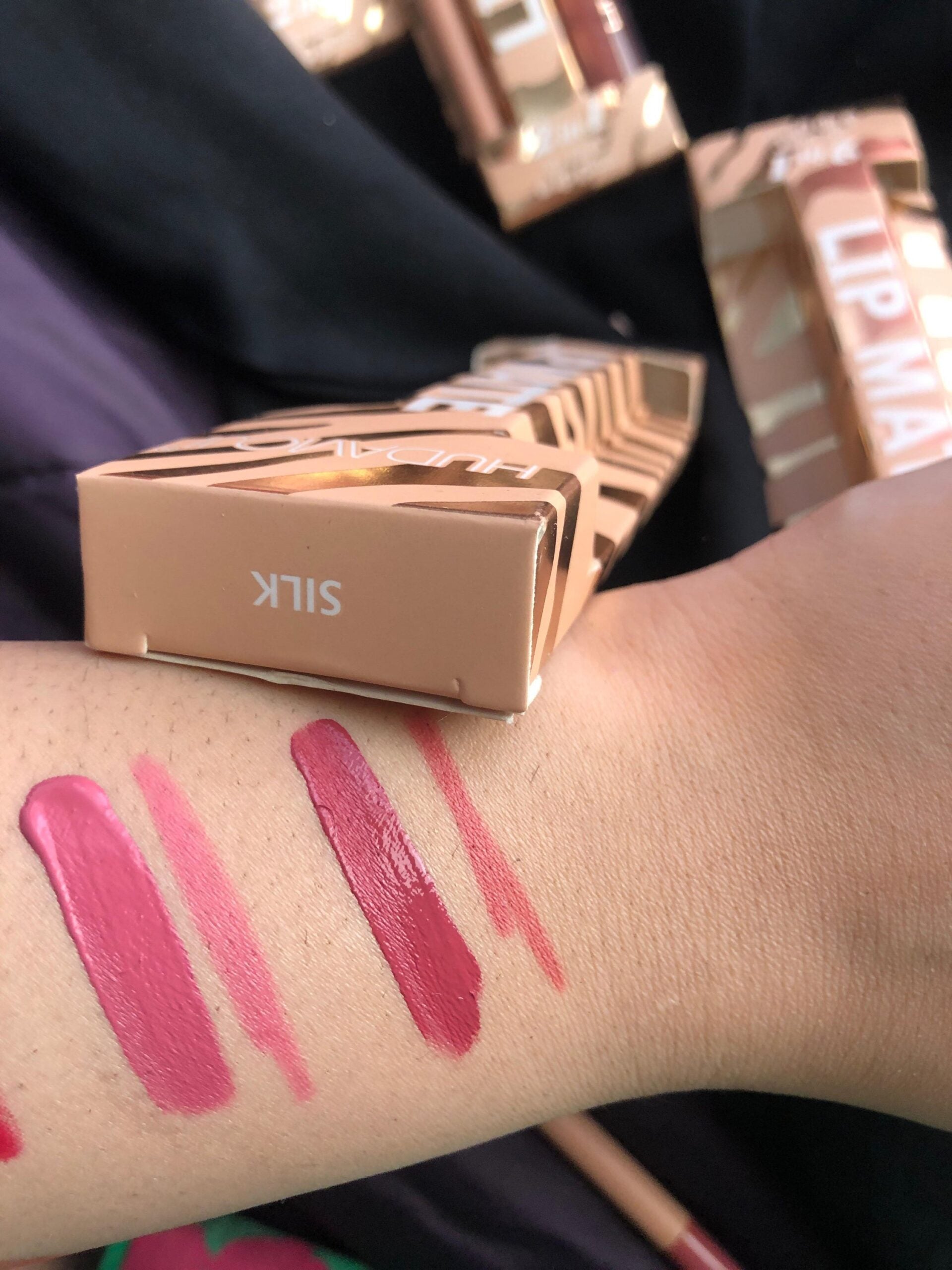 Hudamoji 2in1 lipstick and lip liner