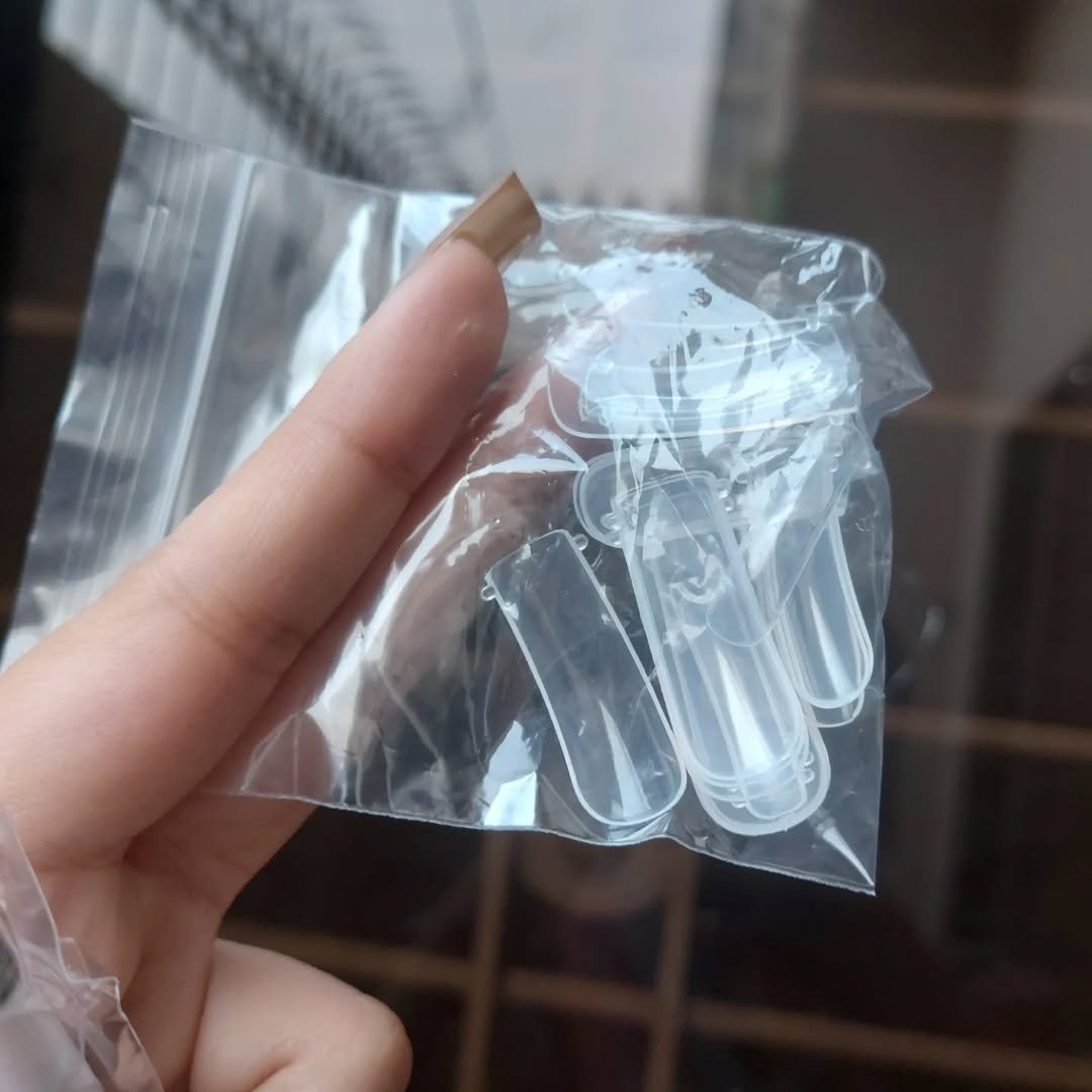 Acrylic nails kit