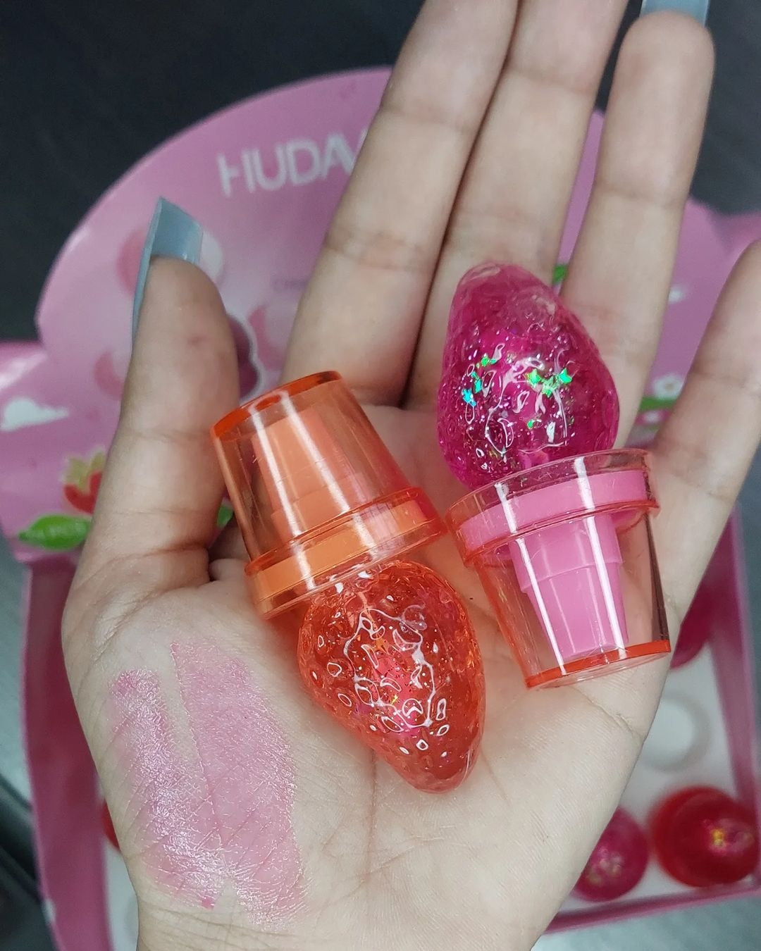 huda moji strawberry lip tint