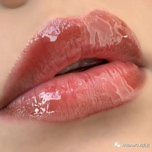 Hudamoji water melon  Lipgloss