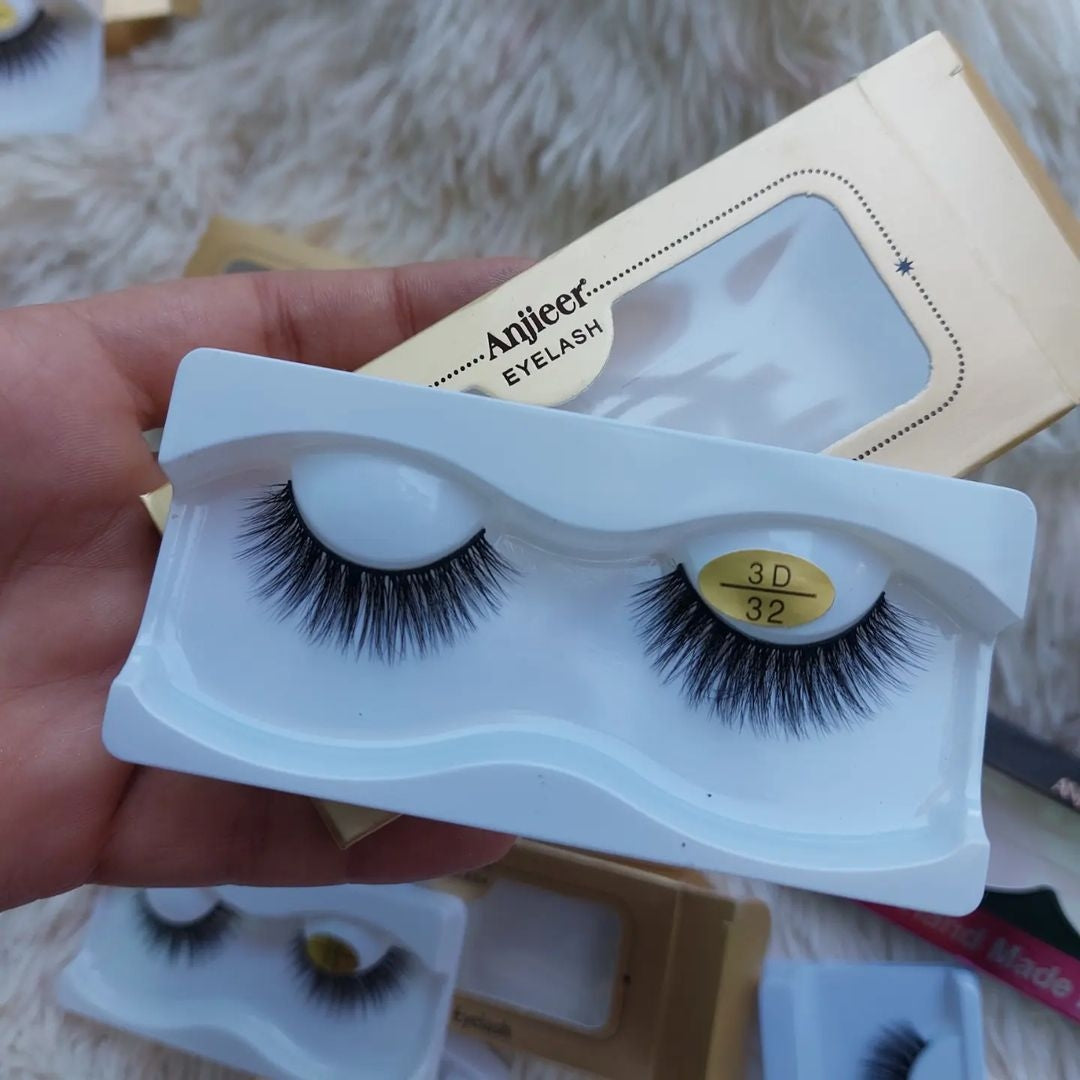 lashes
