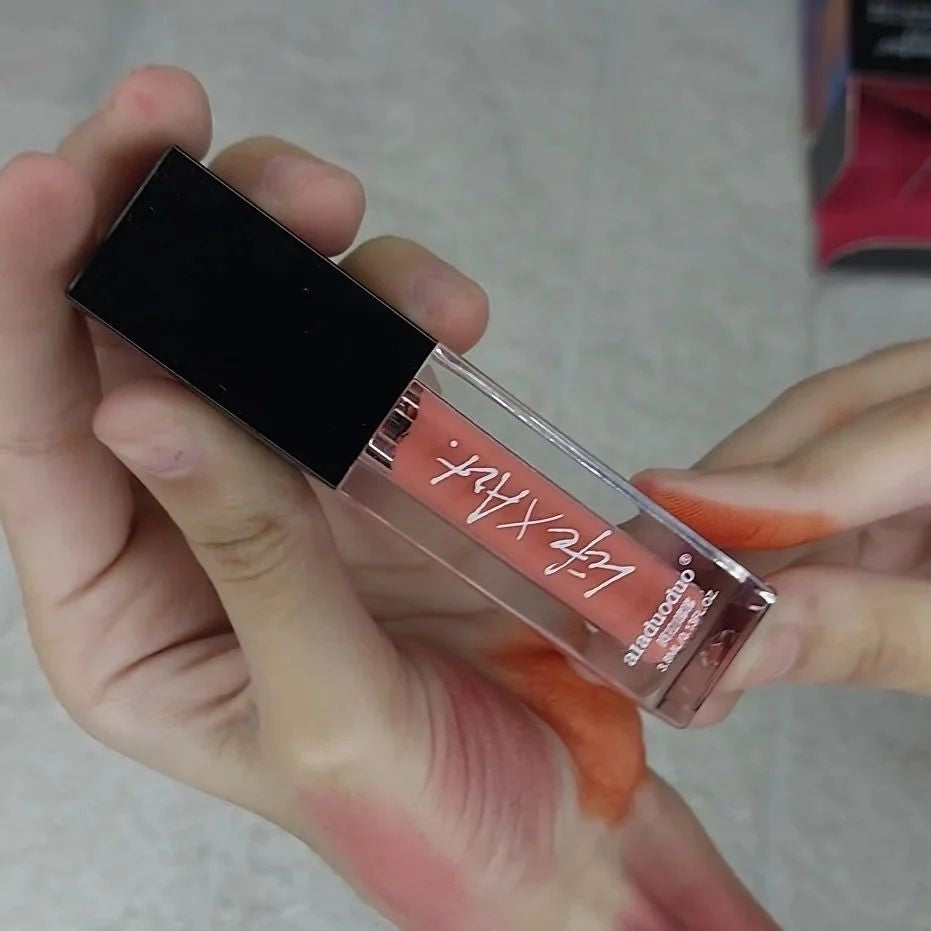 lip glaze