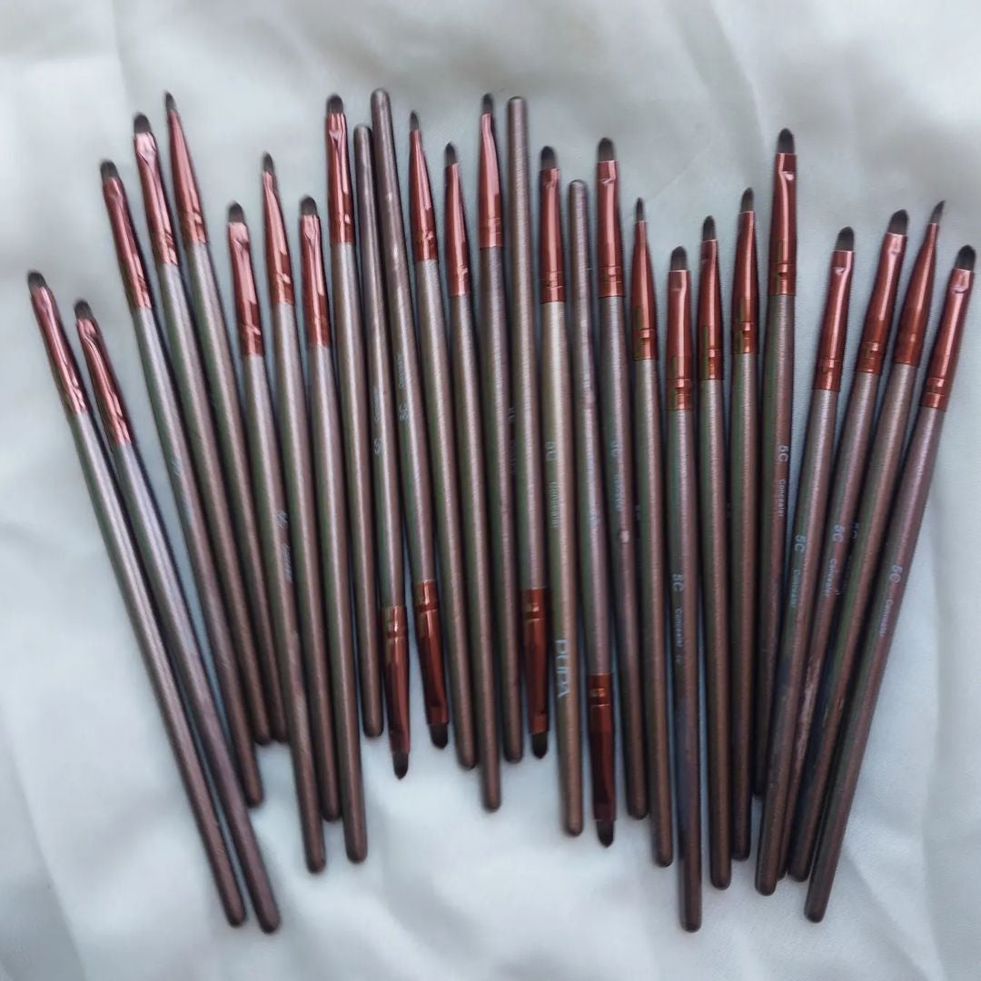 lipstick brush