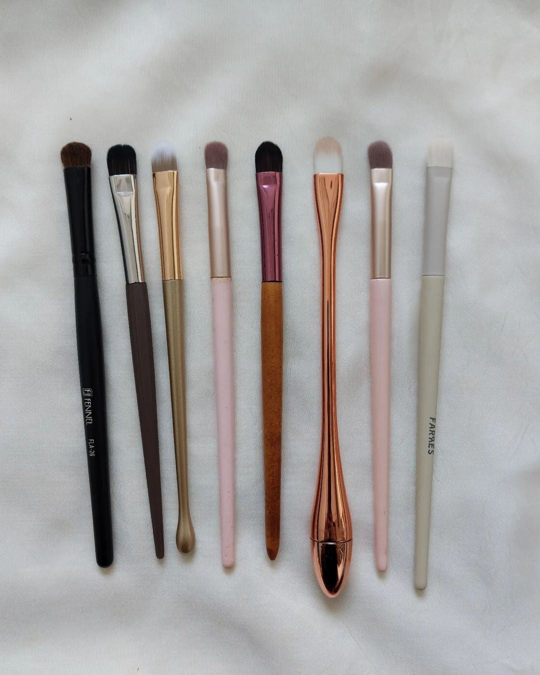 flat eyeshadow brush