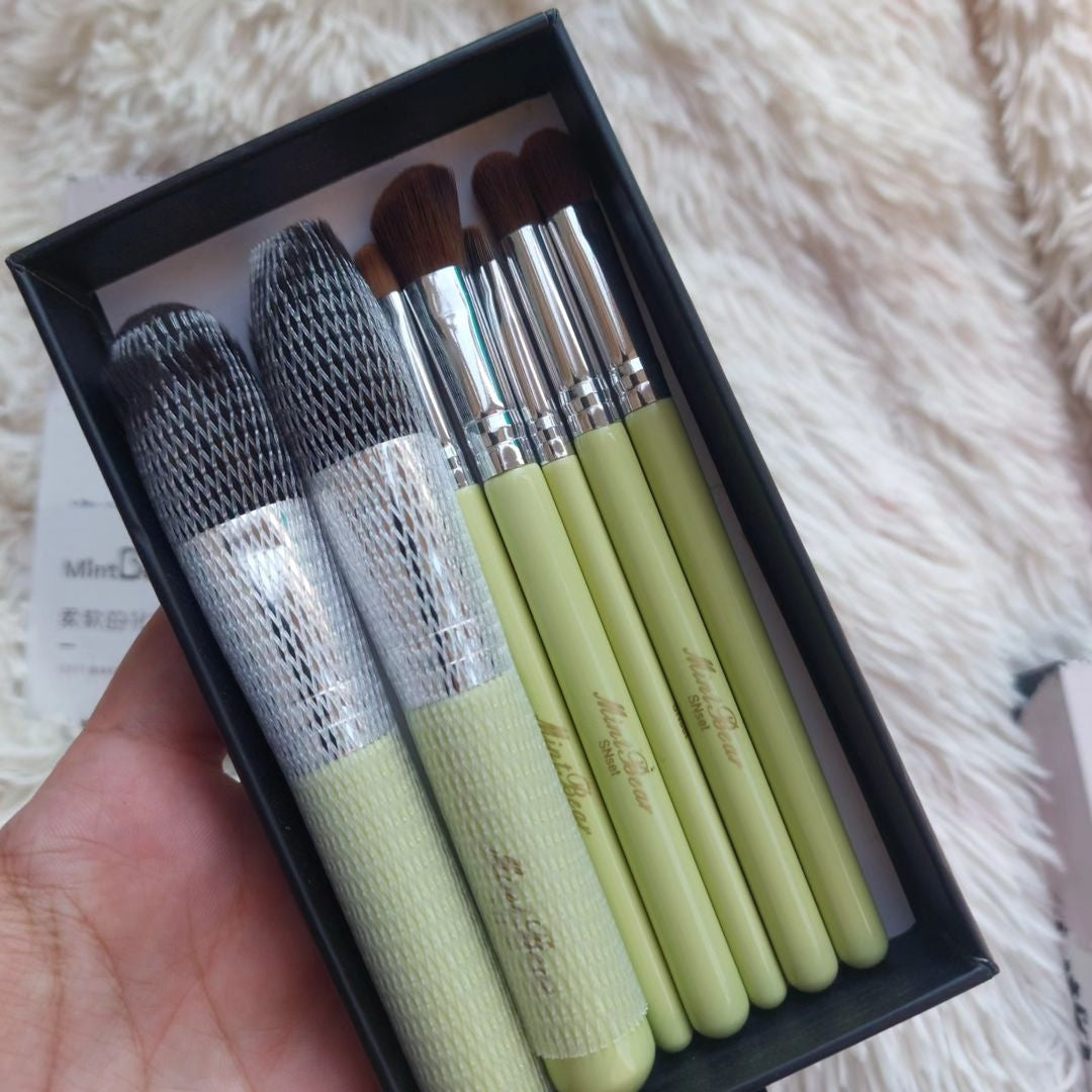 Mint bear brushes
