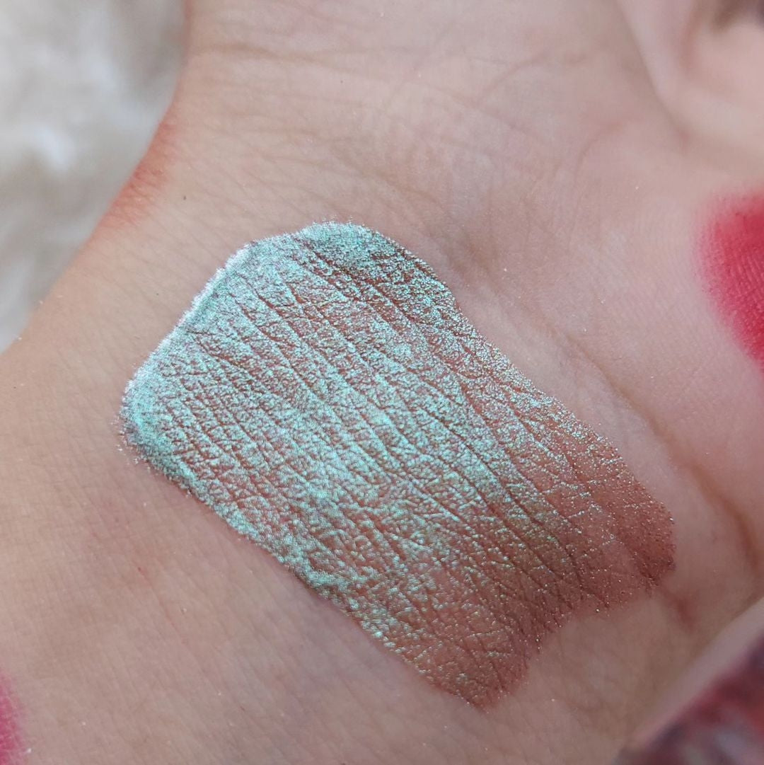diamond glint eyeshadow