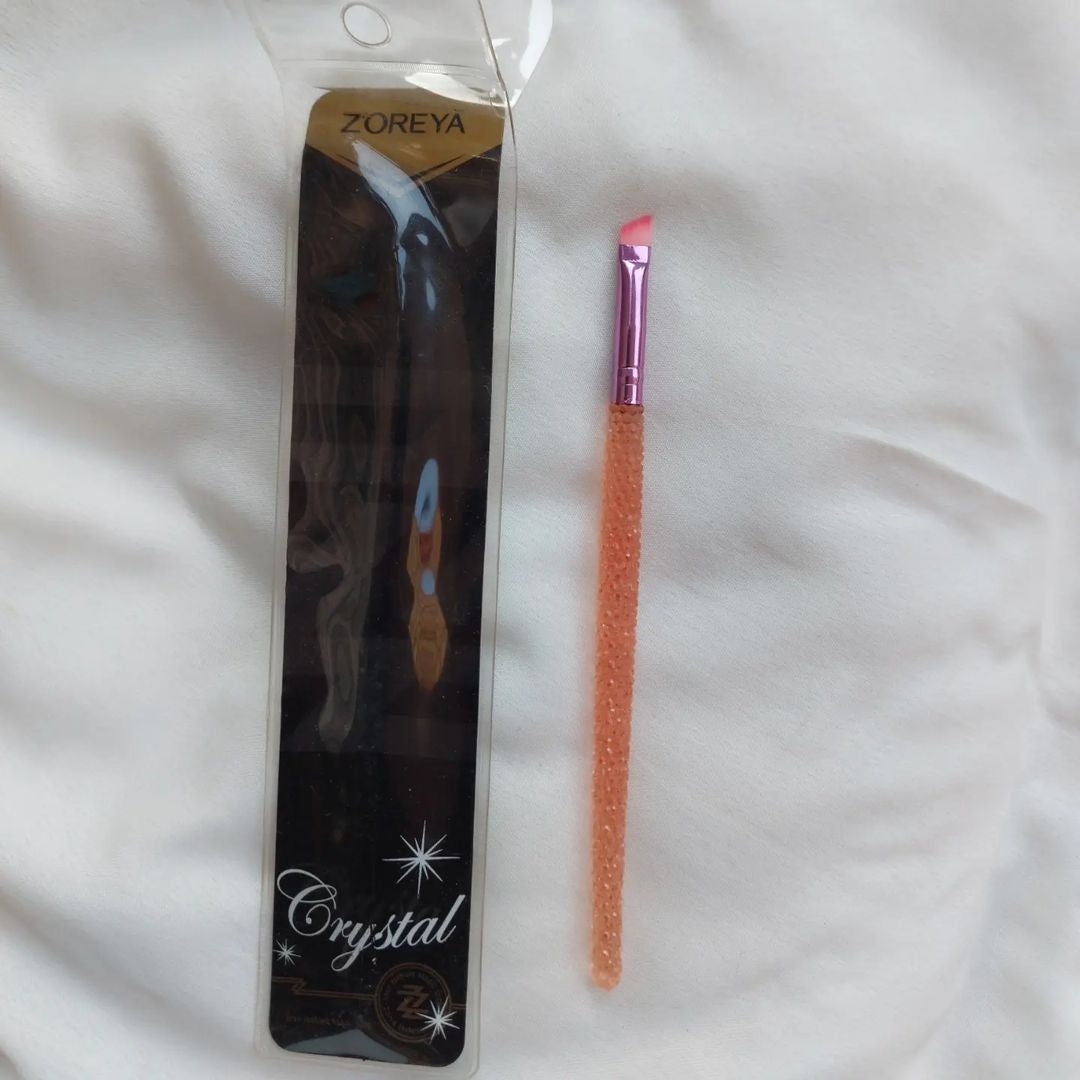 eyebrow and wing liner brush