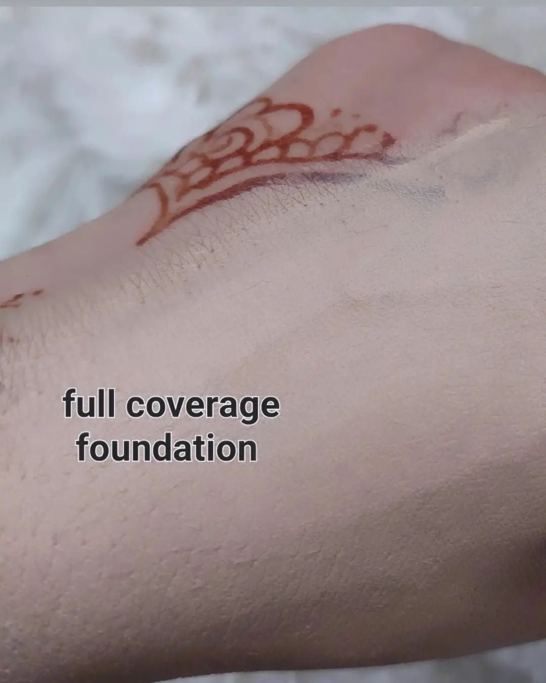 Emelie long wear matte foundation