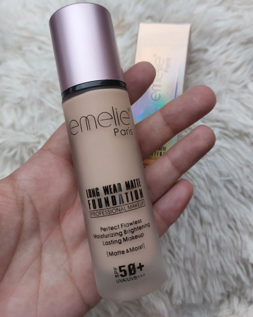 Emelie long wear matte foundation