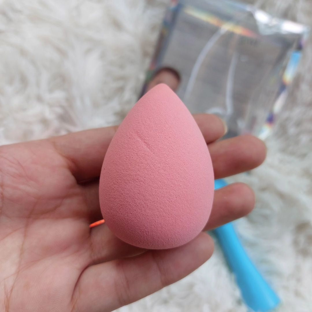 cleansing silicone set with blender