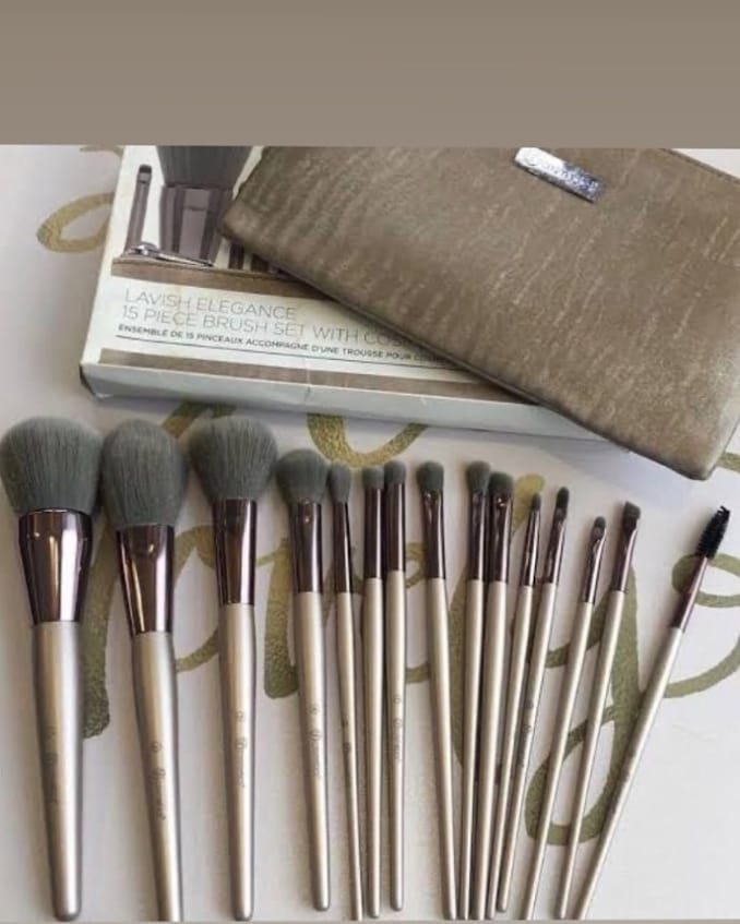 bh lavish elegance brush set