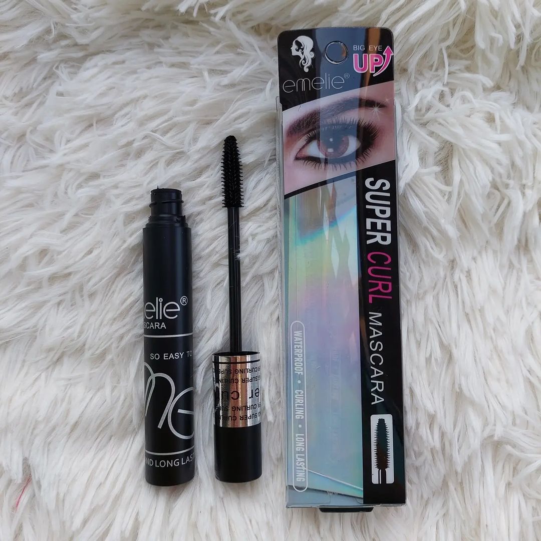 Emeilie  super curl mascara