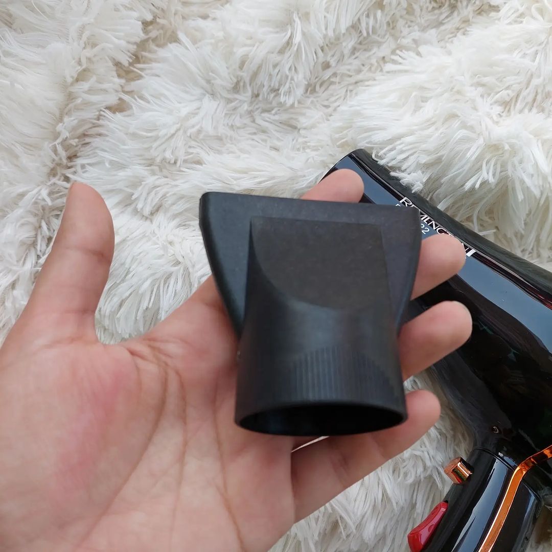 REMINGTON  HAIR DRYER
