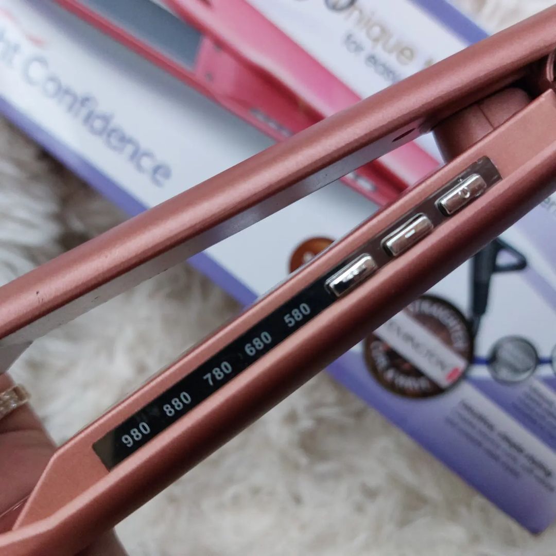 Remington  sleek curl and straight