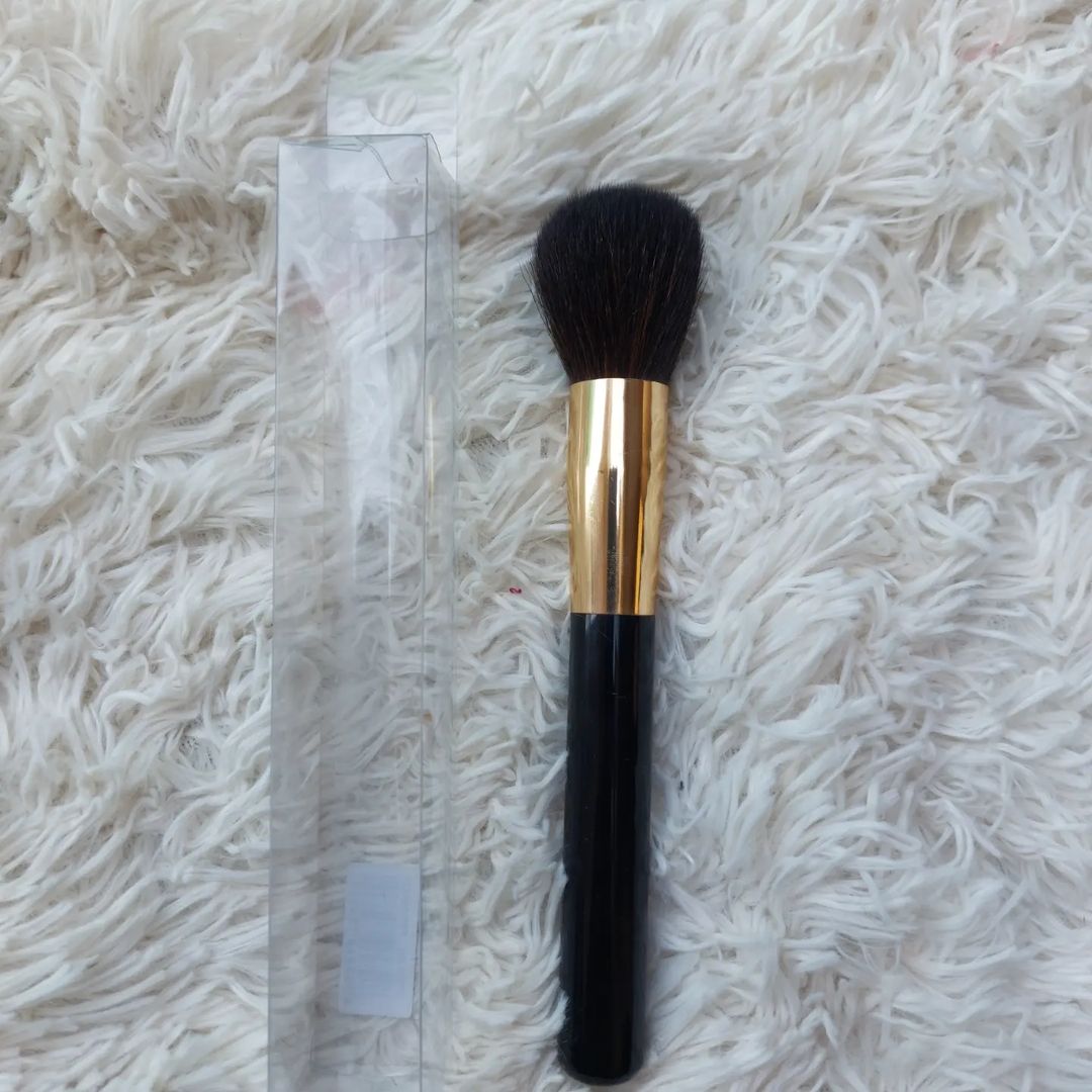 blush brush