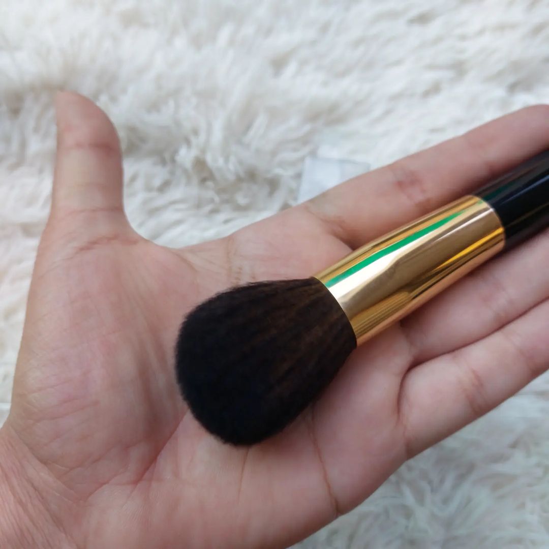 blush brush