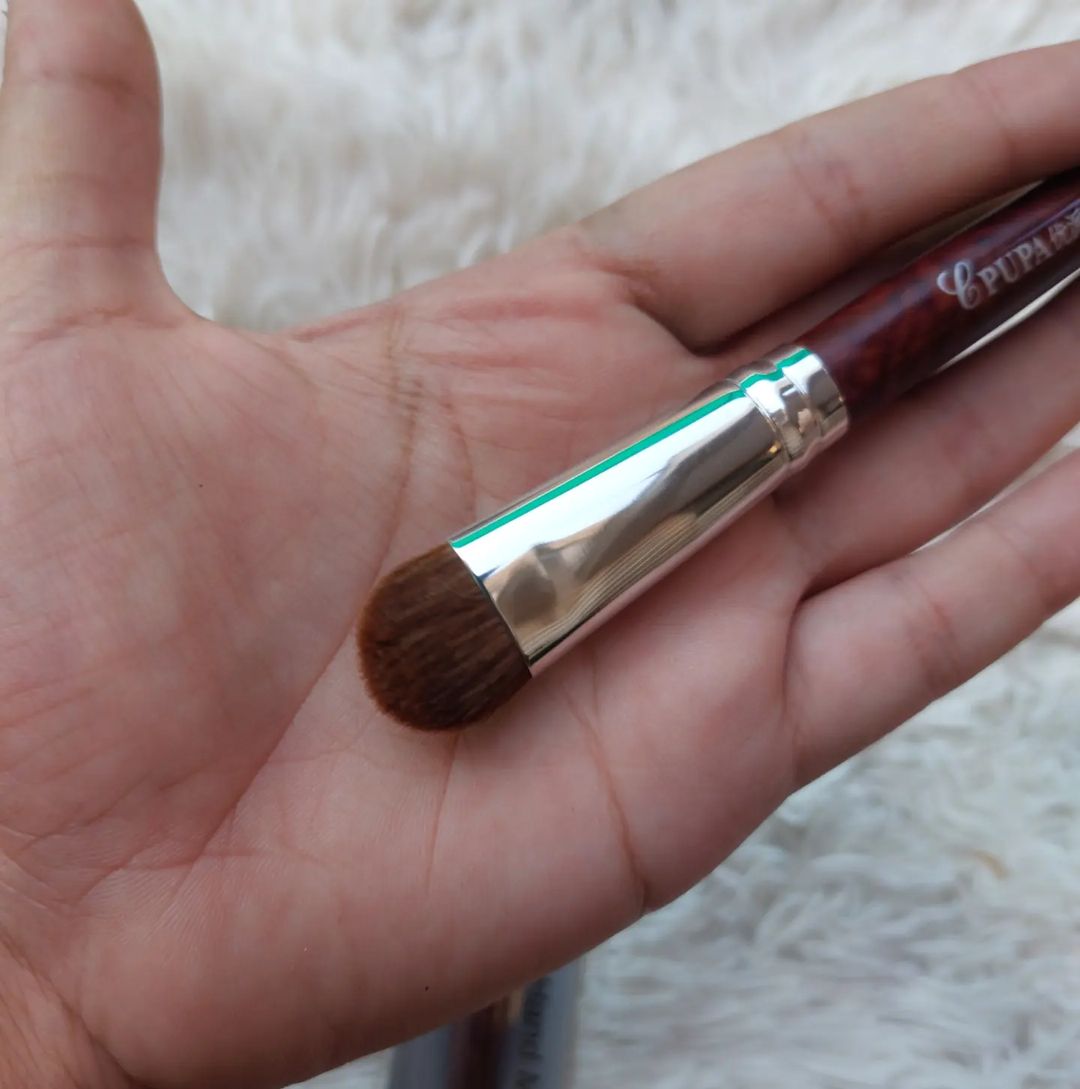 pupa single  brush