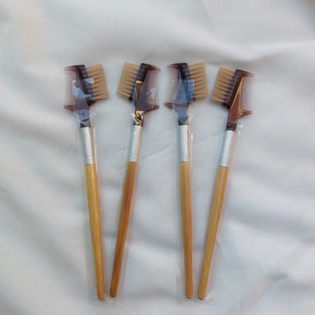 brow comb brush