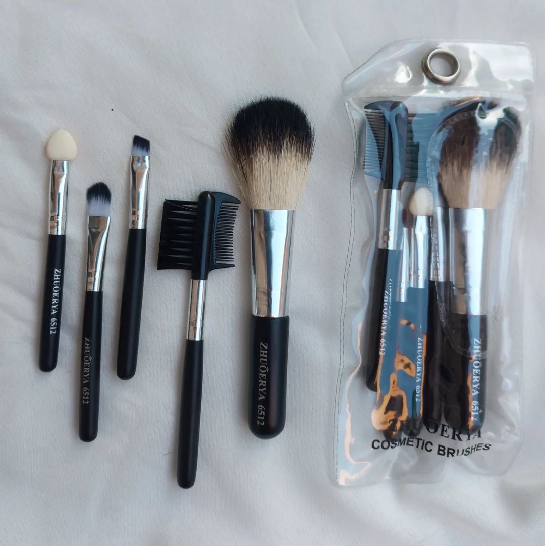 mini black brush set