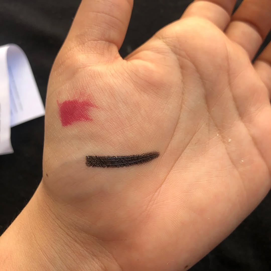 Gel eyeliner and pomade