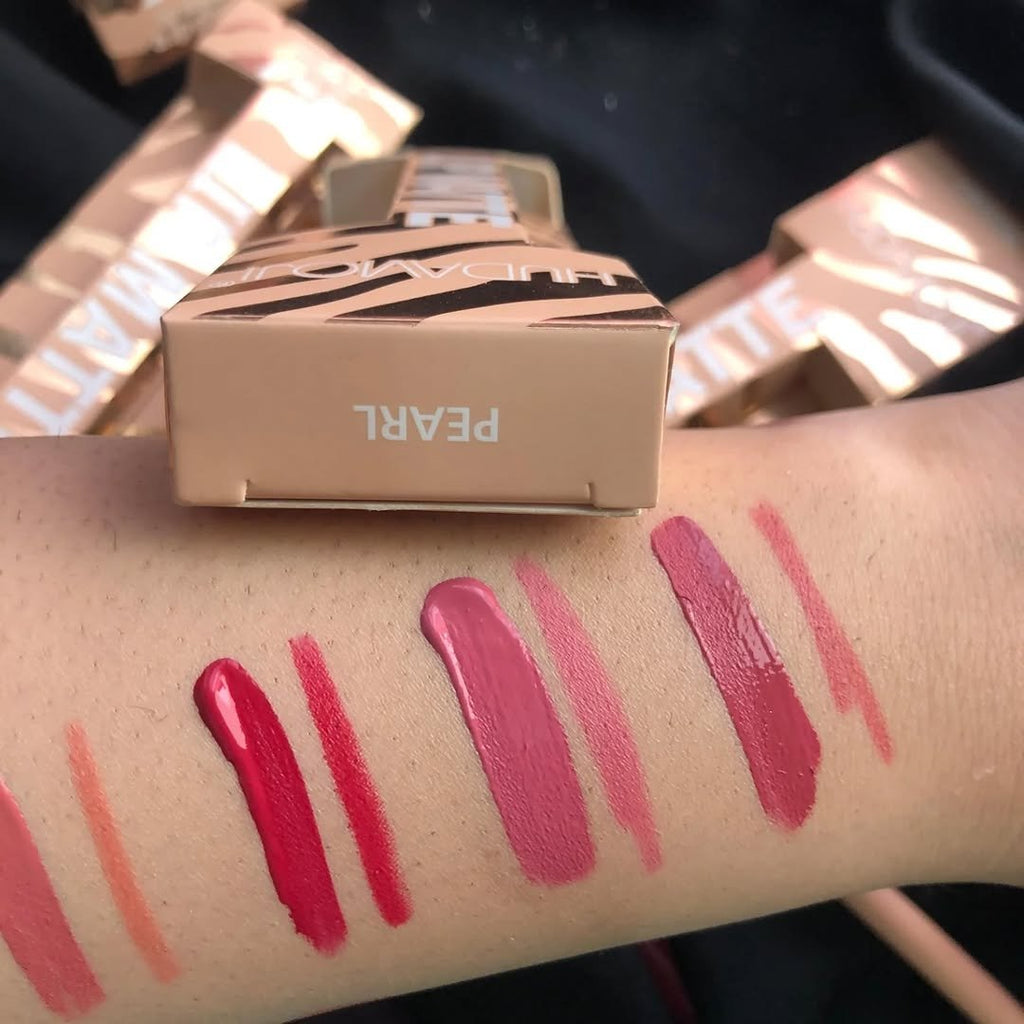 Hudamoji lipstick and lip liner