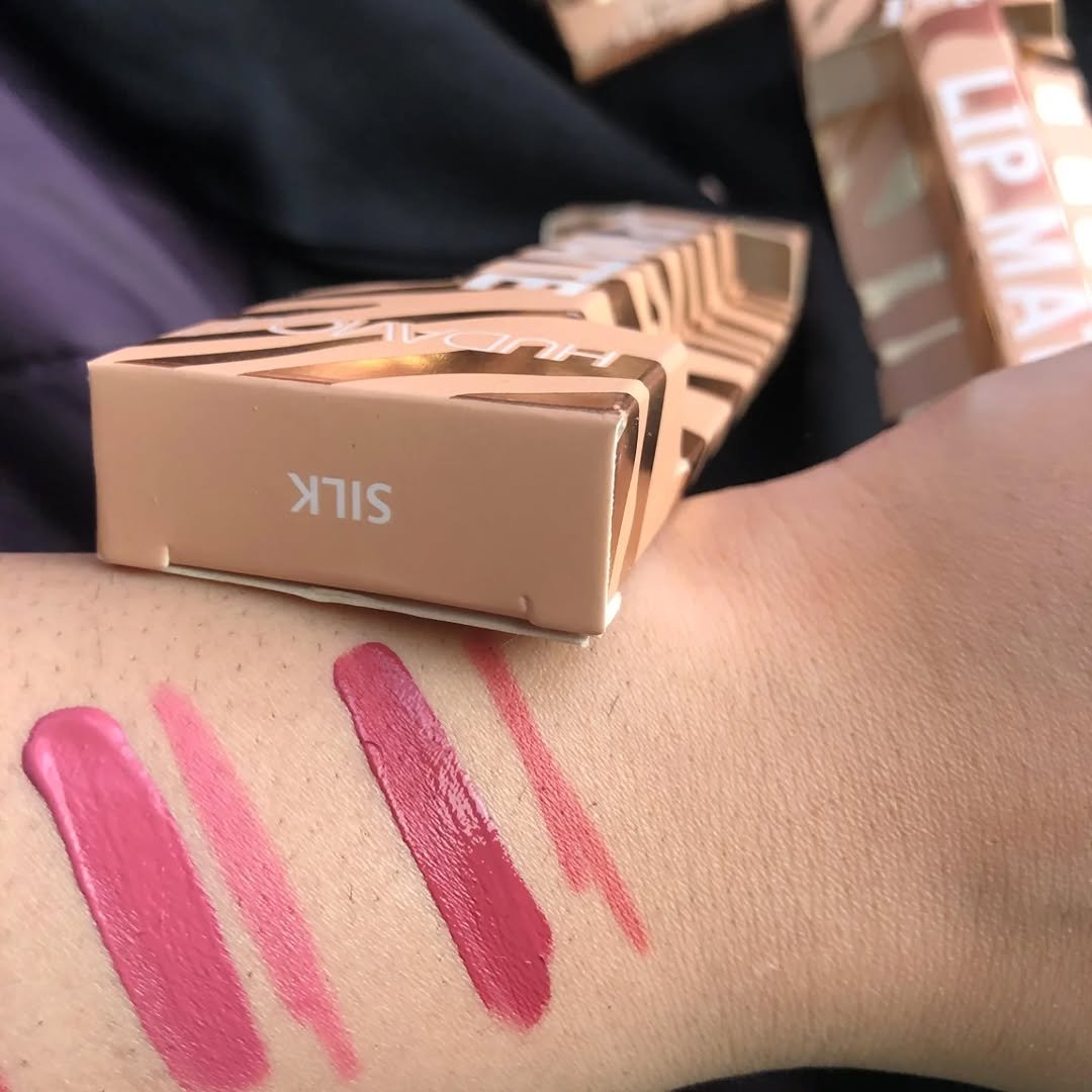 Hudamoji lipstick and lip liner