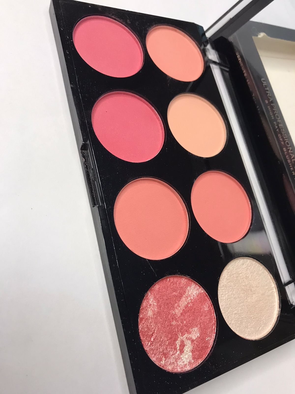 Revolution blush kit