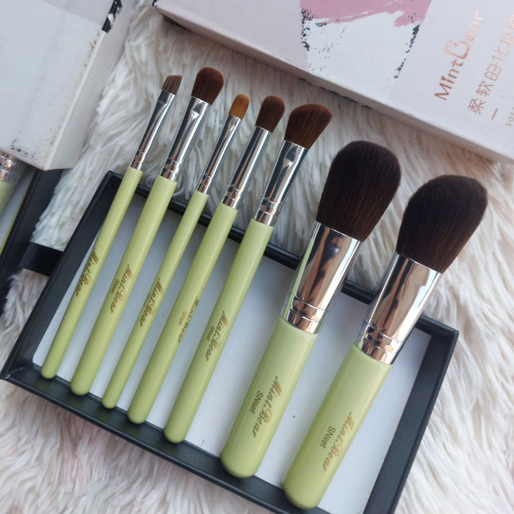 Mint bear brushes