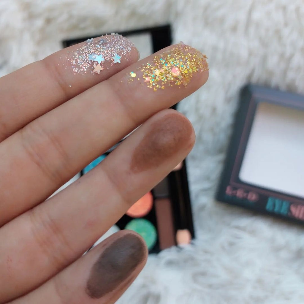 L.E.D glitter pallete 02