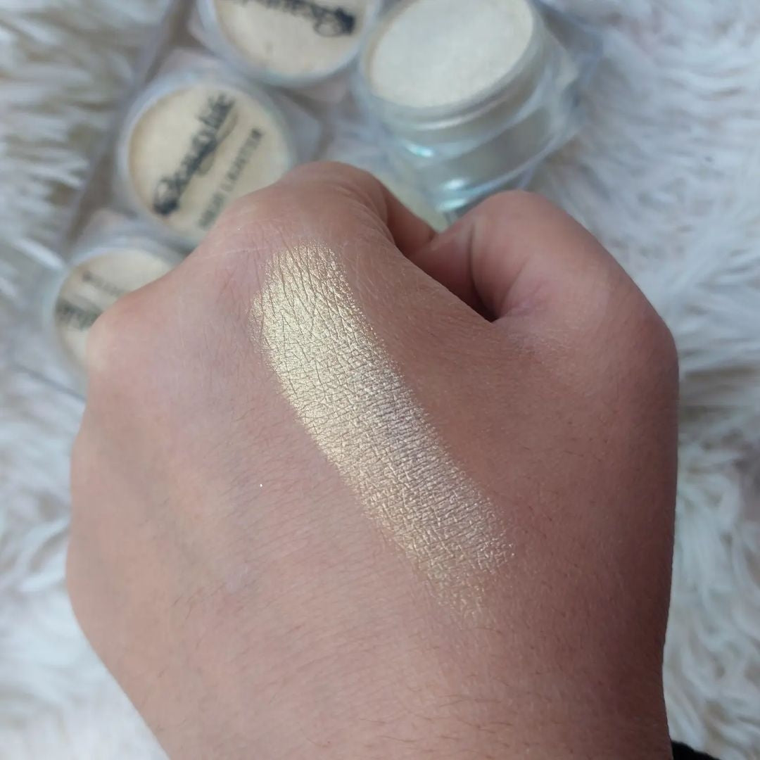 beauty life gold highlighter
