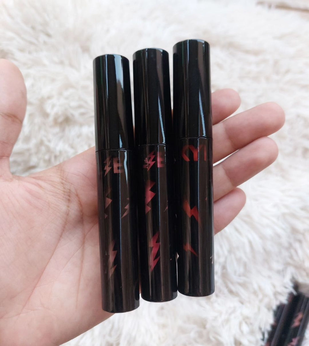 kylie pack of 3 lipsticks