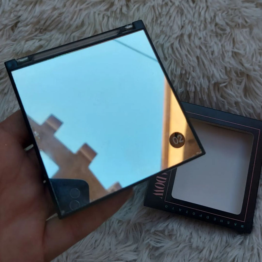 L.E.D glitter pallete 02