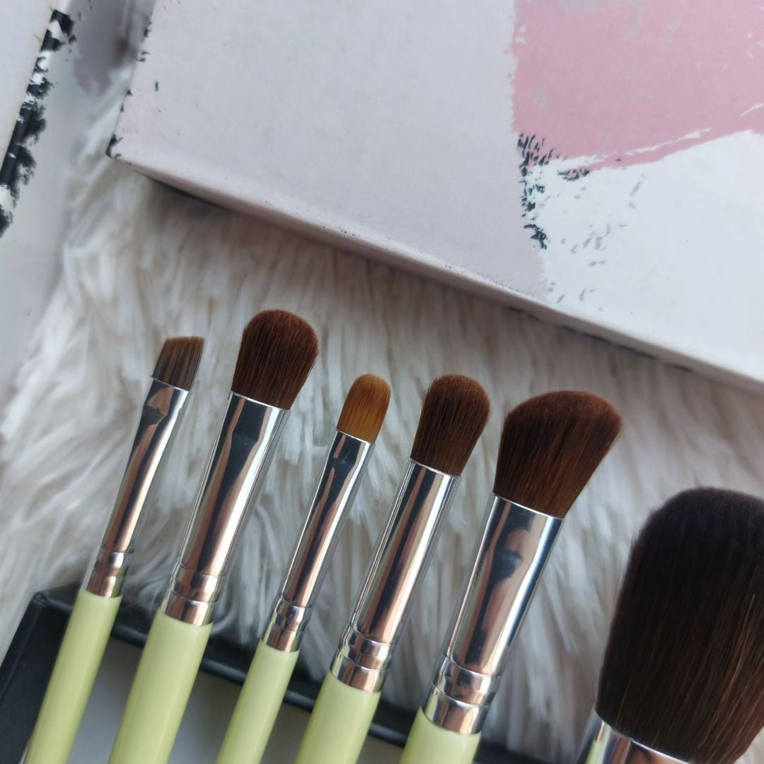 Mint bear brushes