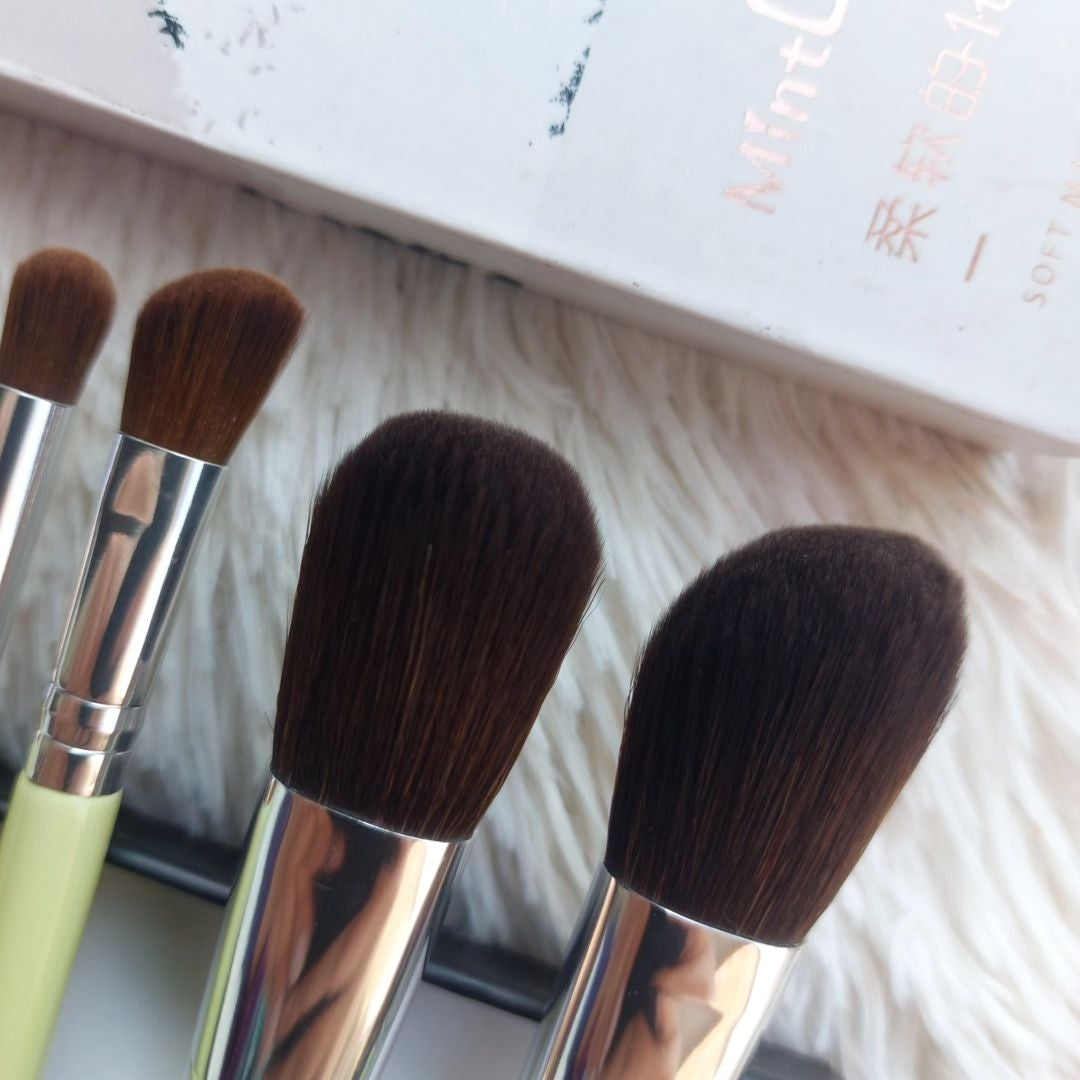 Mint bear brushes