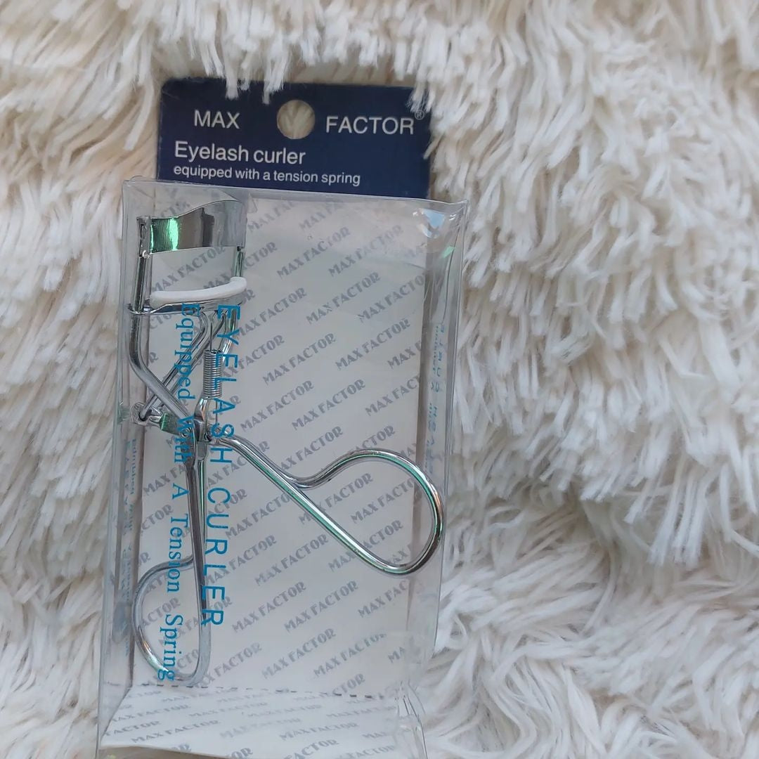 Max factor eyelash curler