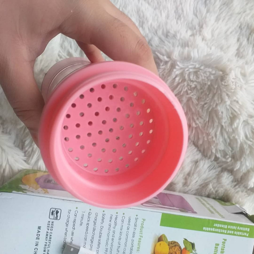 PORTABLE  rechargeable juicer