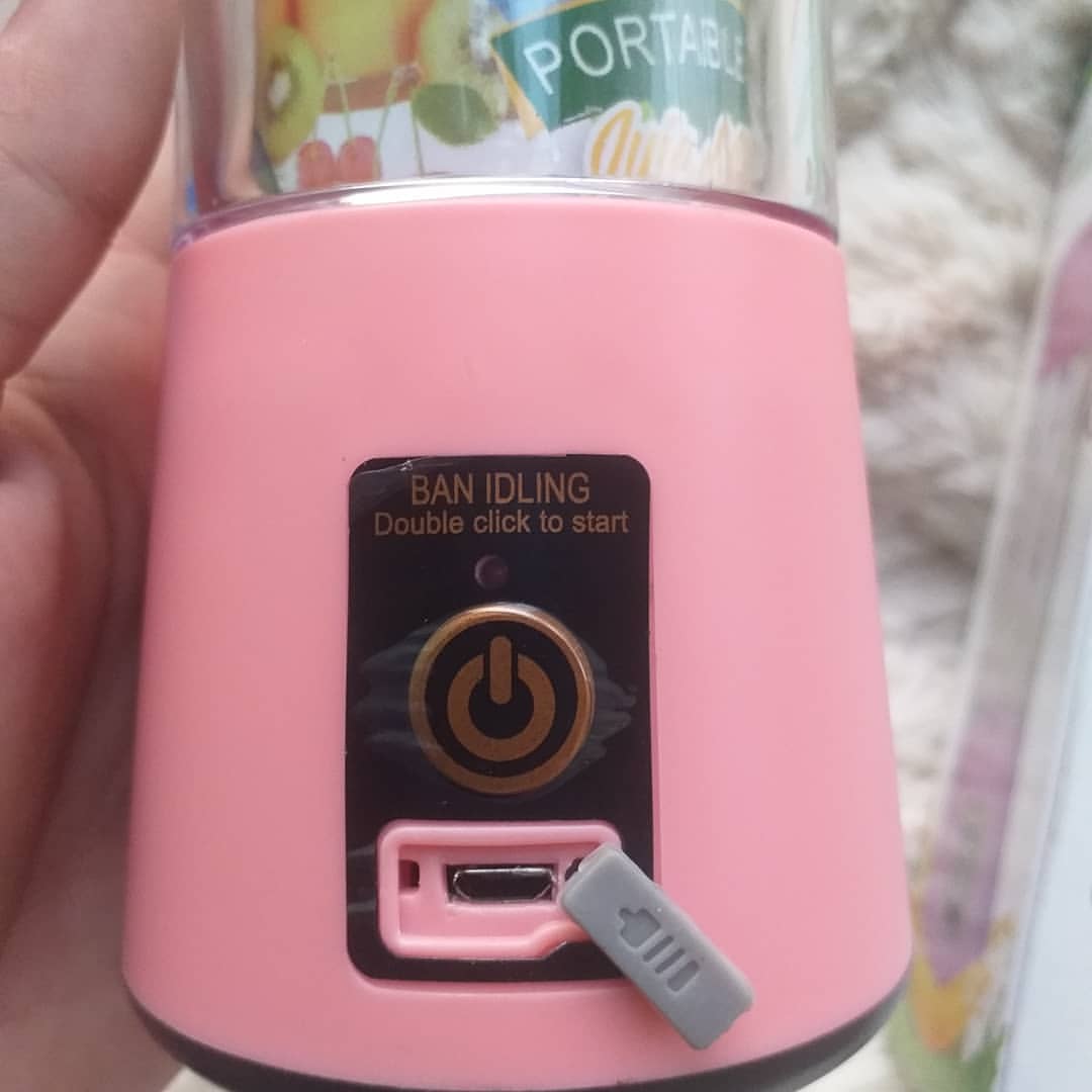 PORTABLE  rechargeable juicer