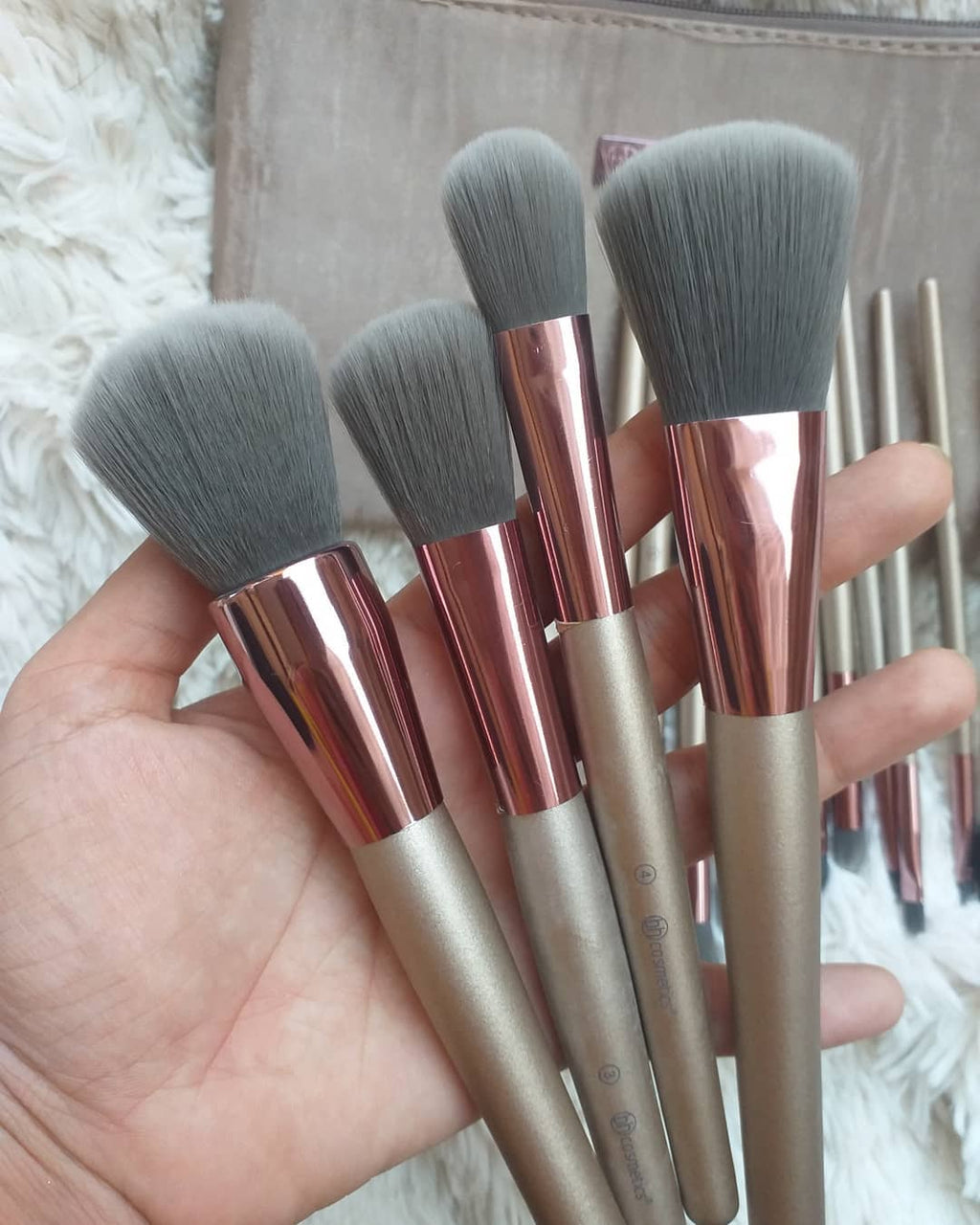 bh lavish elegance brush set