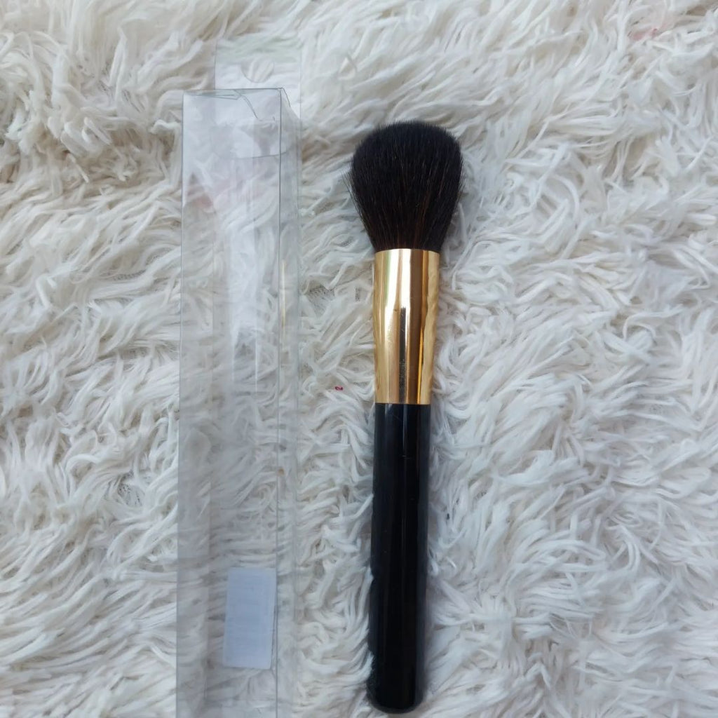 blush brush