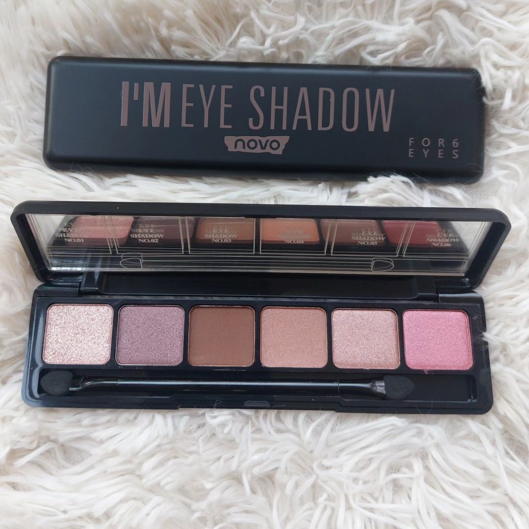 novo I M eyeshadow pallete 06